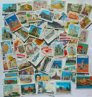 Balíček známek - Budovy - 100 ks